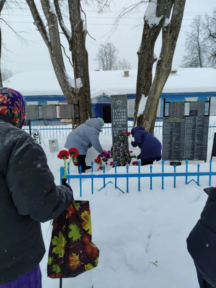 Тосовцы д. "Новая-Русса" приняли участие в мероприятии, посвященном дню освобождения деревни от немецко-фашистских захватчиков в годы Великой Отечественной Войны..